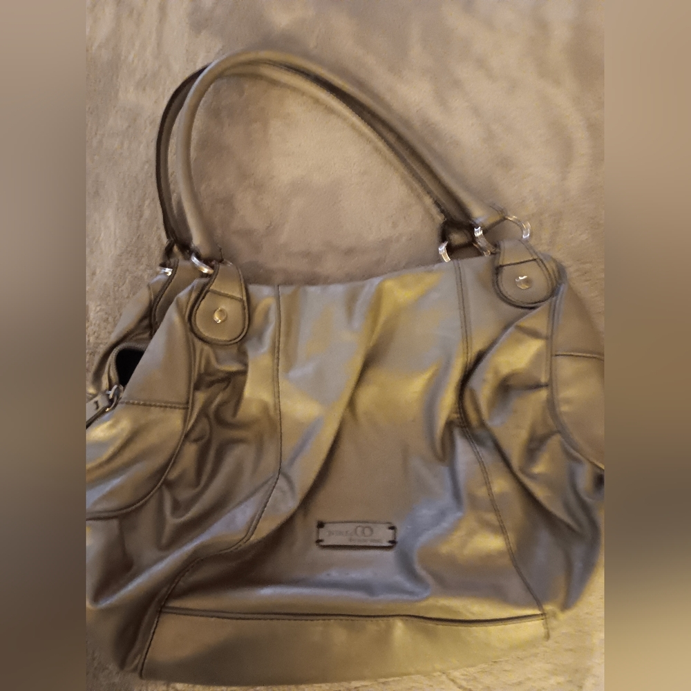 Adorable nine & Co handbag